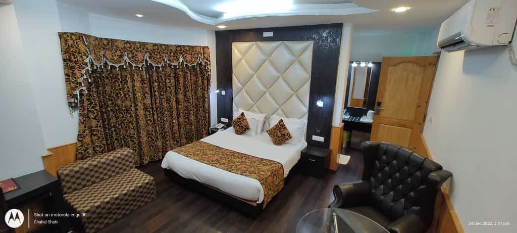 Mannat resorts